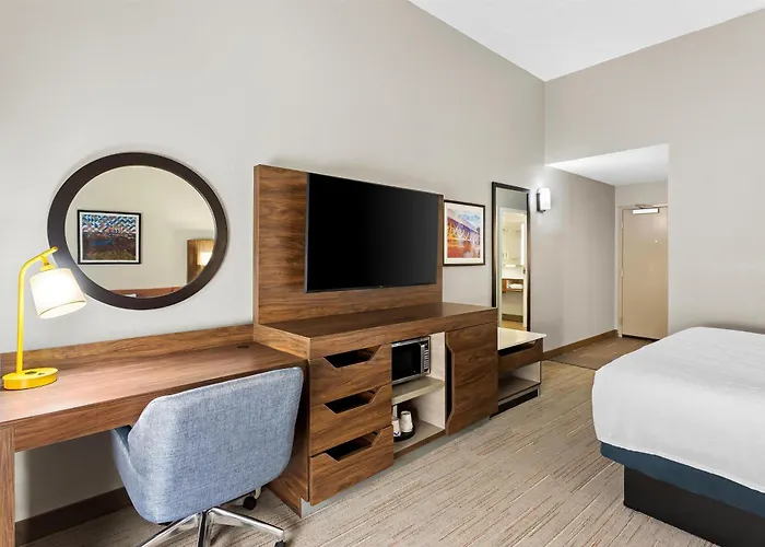 Hotel Hampton & Bolingbrook