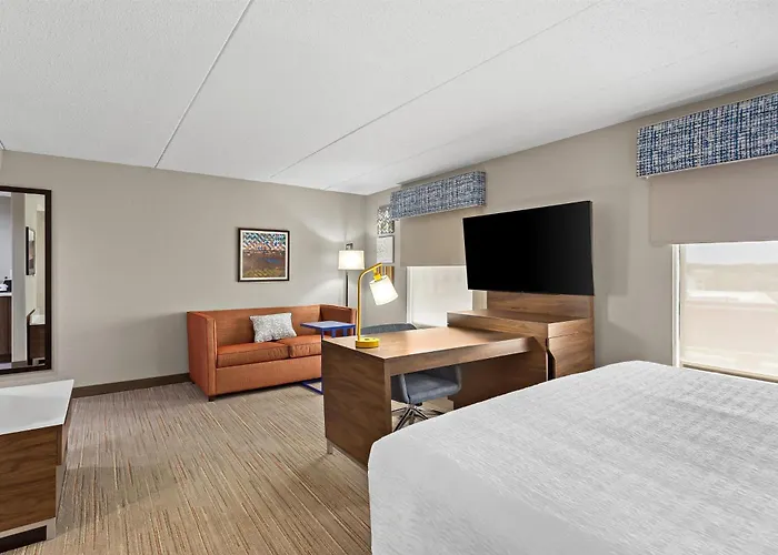 Hotel Hampton &